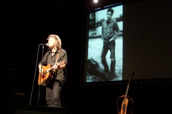 Wolfgang_Niedecken_St_Wendel_Saalbau_2009 Niedecken_singt_und_liest_Bob_Dylan